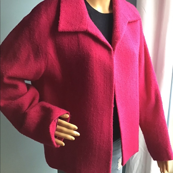 Wow! Beautiful Wool Jacket - Picture 2 of 5